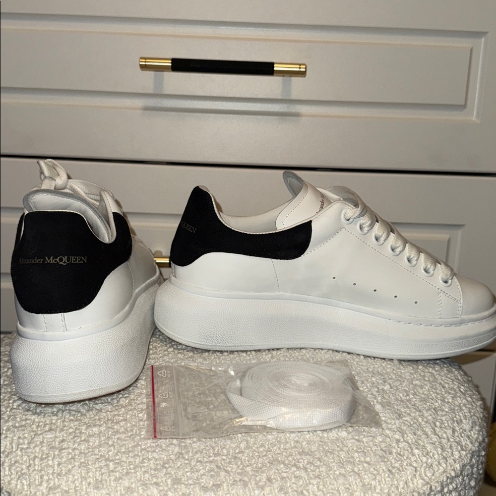 Alexander McQueen White High-Top Sneakers worn once comes with extra laces 38 - Picture 3 of 5